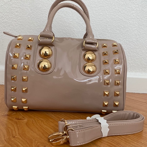 Patent leather Hand Bag w/shoulder strap - Picture 1 of 3